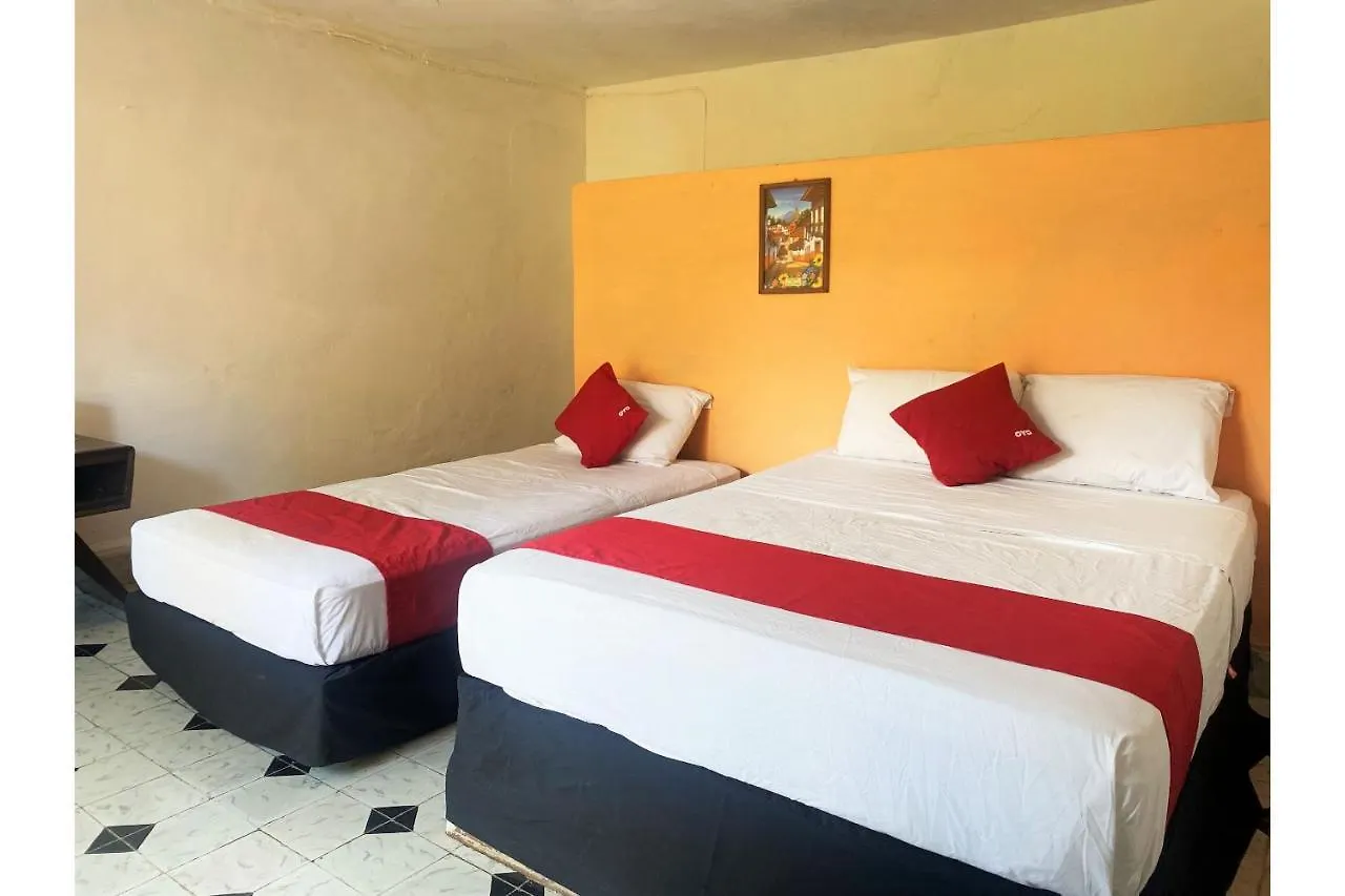 فندق Oyo Posada Espinosa, Merida, Parque De Santa Ana
